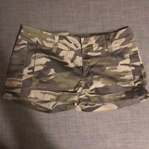 Express Army Shorts